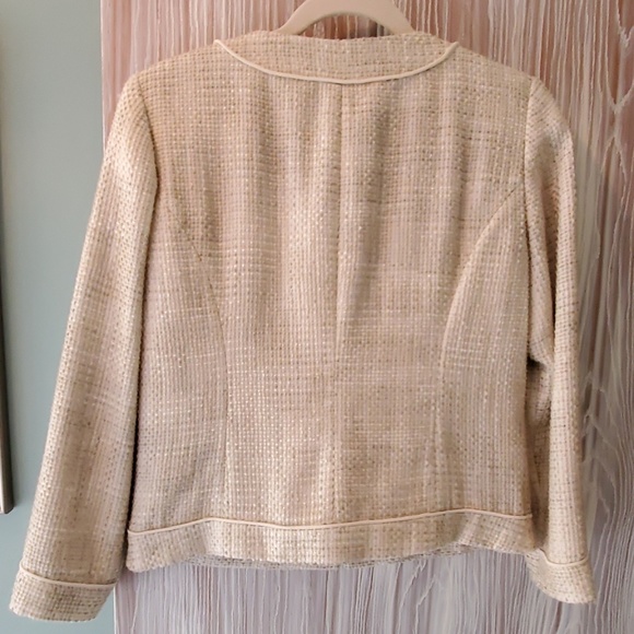 Banana Republic classic jacket style. - Picture 4 of 4